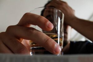 Когда стоит записаться на консультацию нарколога