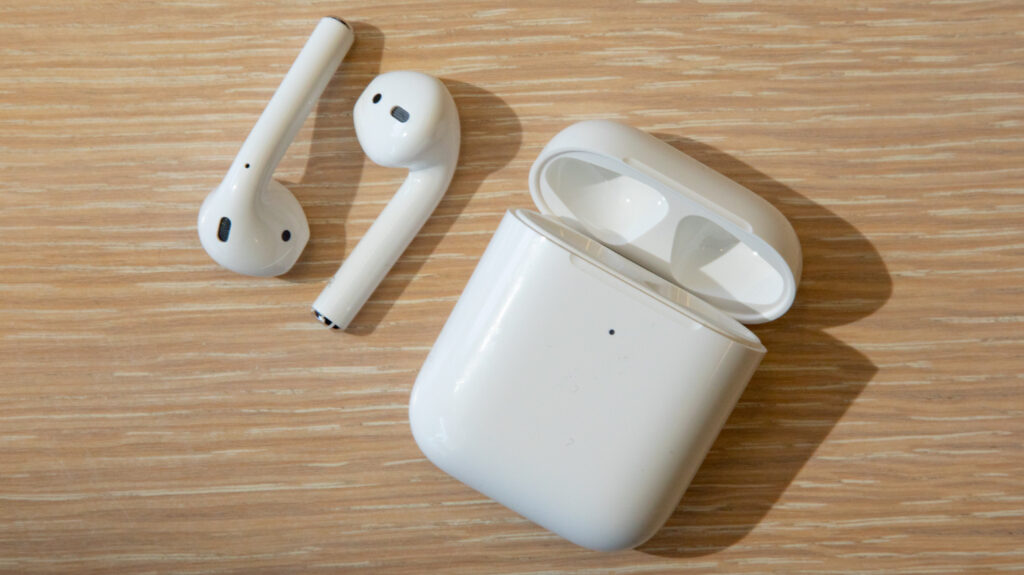 Apple AirPods 2 и их отличительные особенности