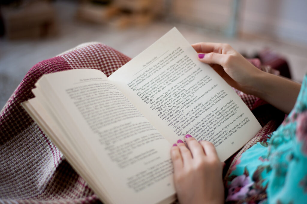 Чому українці все частіше користуються послугами онлайн книгарні