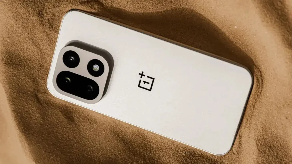 OnePlus 15 та майбутній лідер ринку Oneplus 15R