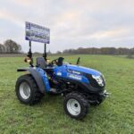 Які документи потрібні на мінітрактор в Україні: реєстрація, права, що має дати продавець